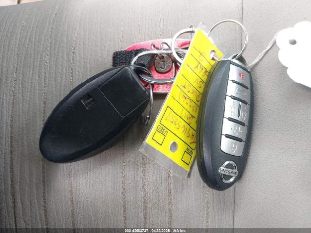 JN8AE2KP7H9165857 Nissan Quest Sv