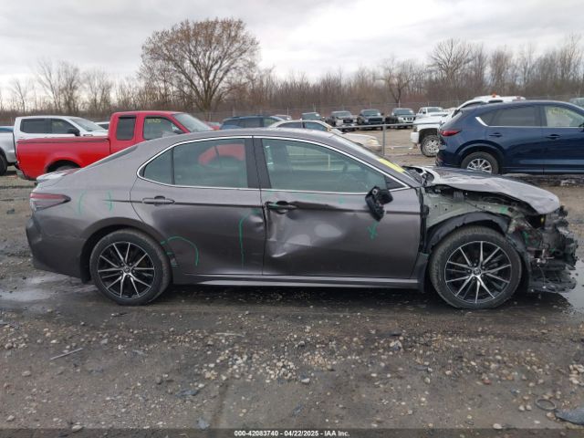 4T1T11BK5NU061614 Toyota Camry Se Awd