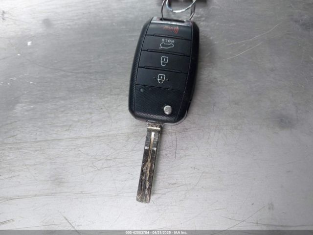 KNDJN2A28G7333372 KIA Soul