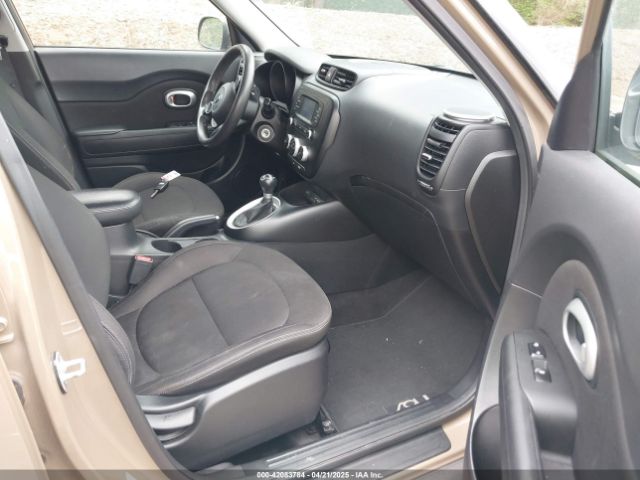 KNDJN2A28G7333372 KIA Soul