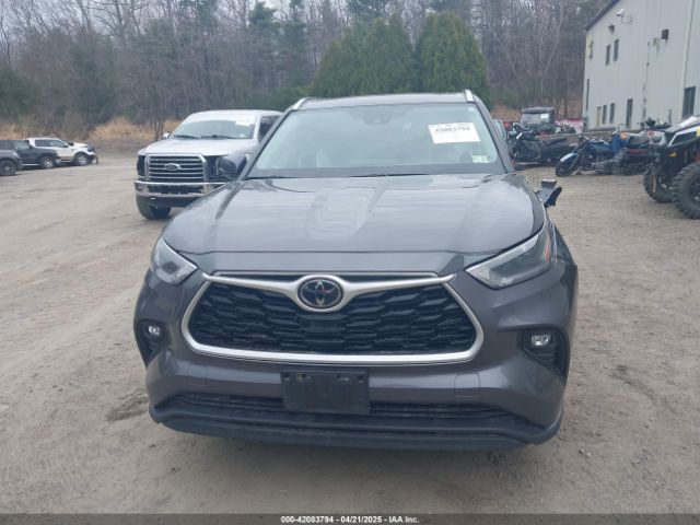 5TDGZRBH3MS530462 Toyota Highlander Xle