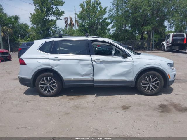 3VV3B7AX4JM201878 Volkswagen Tiguan 2.0t Se/2.0t Sel