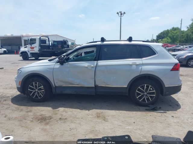 3VV3B7AX4JM201878 Volkswagen Tiguan 2.0t Se/2.0t Sel