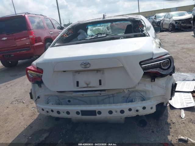 JF1ZNAA18H8701376 Toyota 86