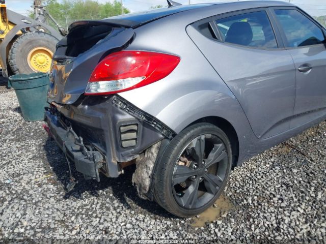 KMHTC6AD2FU227454 Hyundai Veloster