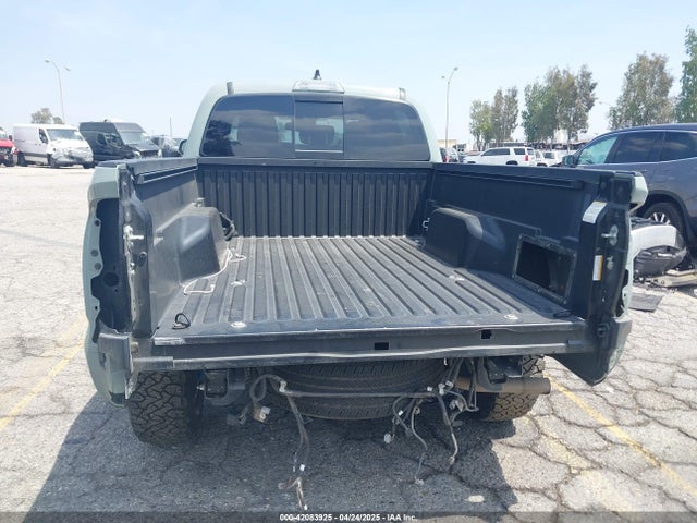 3TMBZ5DN1NM035572 Toyota Tacoma Trd Sport