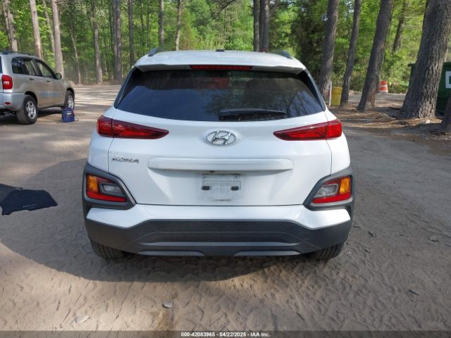 KM8K22AA0JU162528 Hyundai Kona Sel