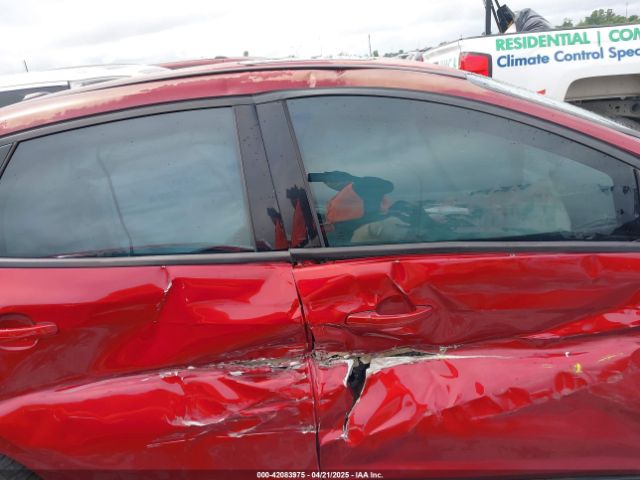 1FADP3F21GL252622 Ford FOCUS SE