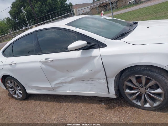 Chrysler 200 S 2015 1C3CCCBB6FN749700 Image 13