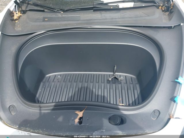 5YJ3E1EA9RF828598 Tesla Model 3 Long Range Dual Motor All-wheel Drive/rear-wheel Drive