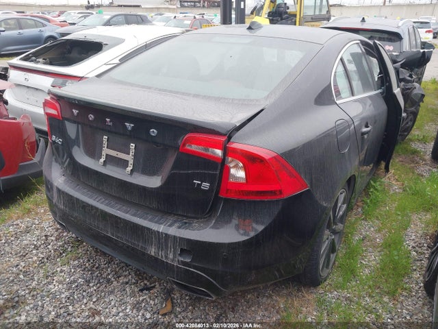 YV126MFM6F2361507 Volvo S60 T5 Platinum