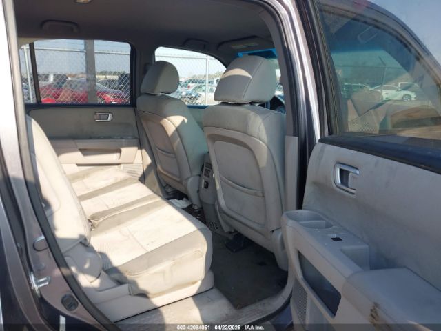 5FNYF4H25EB018128 Honda PILOT LX