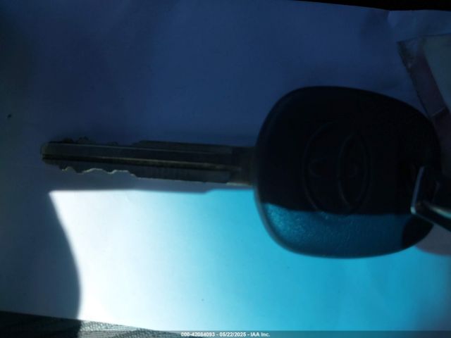 JTDKDTB35E1071850 Toyota Prius C Two