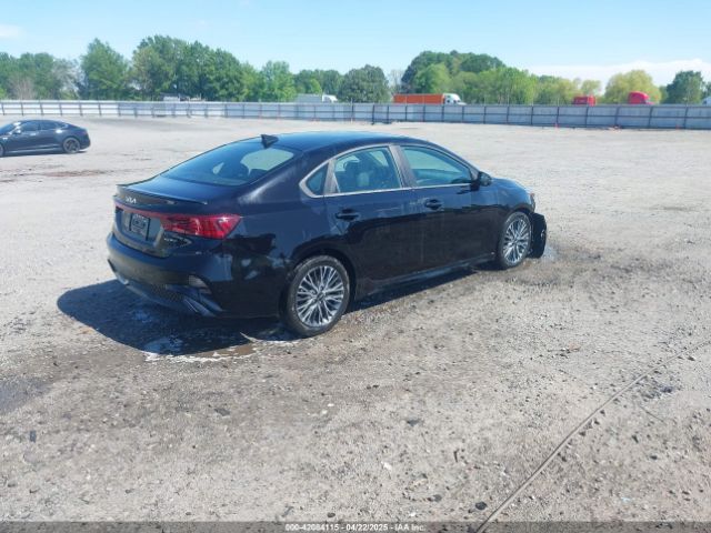 3KPF54ADXNE448913 KIA Forte Gt-line