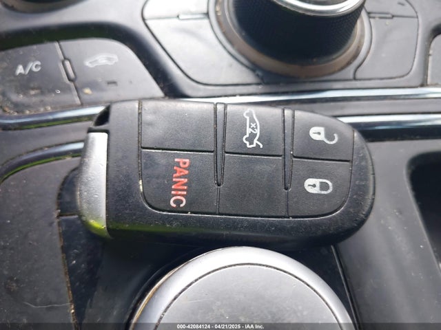 1C3CCCBB7FN613219 Chrysler 200 S