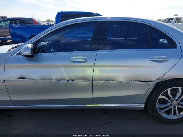55SWF4JB9FU093559 Mercedes-Benz C 300 Luxury/sport