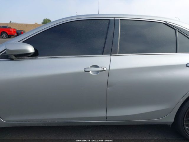 4T1BF1FKXHU637628 Toyota CAMRY SE