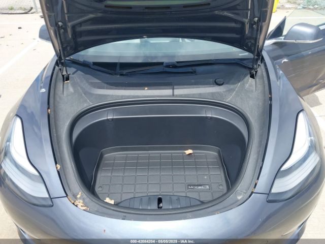 5YJ3E1EB9KF230493 Tesla Model 3 Long Range/performance