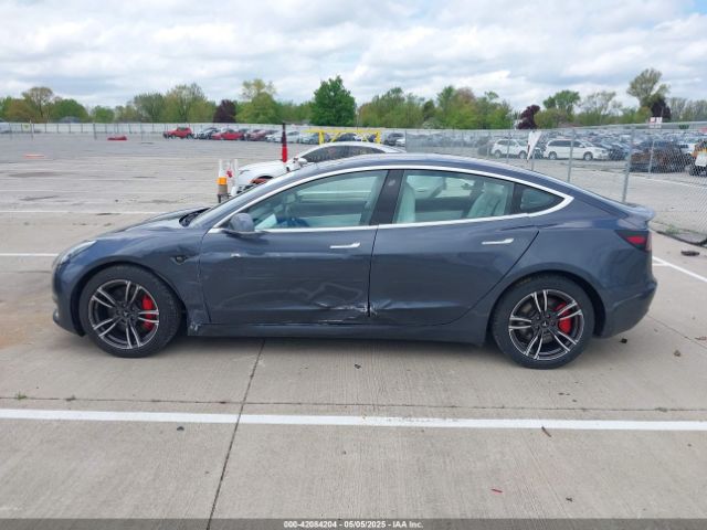 5YJ3E1EB9KF230493 Tesla Model 3 Long Range/performance