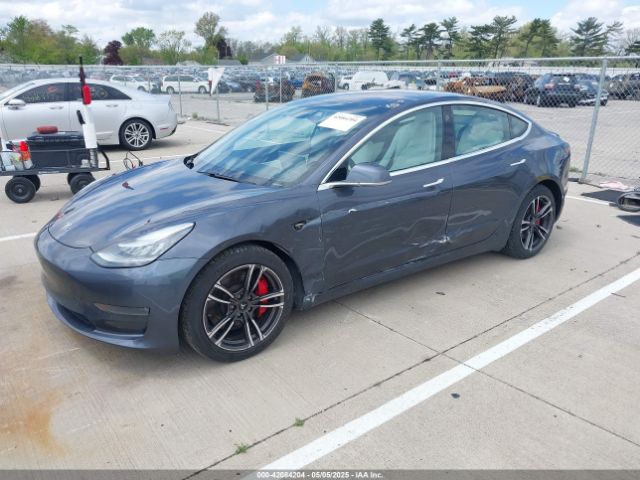 5YJ3E1EB9KF230493 Tesla Model 3 Long Range/performance