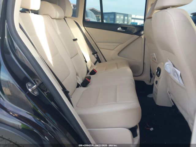 WVGAV7AX2GW595964 Volkswagen TIGUAN S
