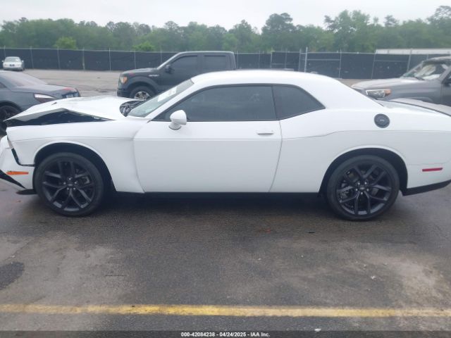 2C3CDZAG8MH560727 Dodge Challenger Sxt