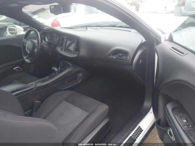 2C3CDZAG8MH560727 Dodge Challenger Sxt