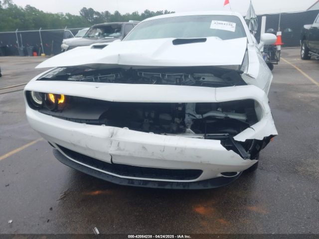 2C3CDZAG8MH560727 Dodge Challenger Sxt