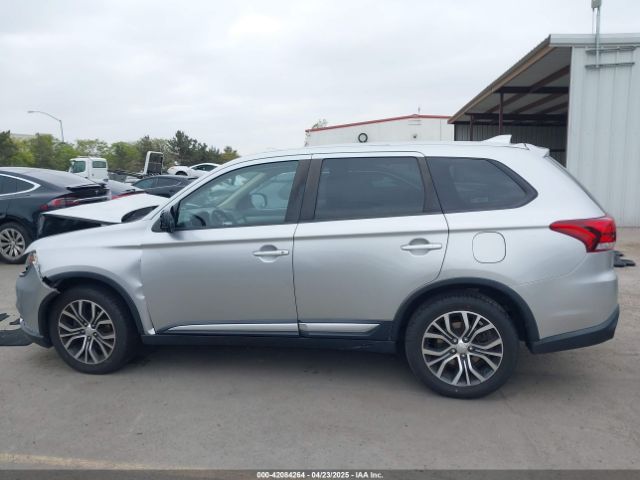 JA4AD2A36JJ004878 Mitsubishi Outlander Es