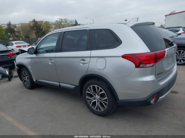 JA4AD2A36JJ004878 Mitsubishi Outlander Es