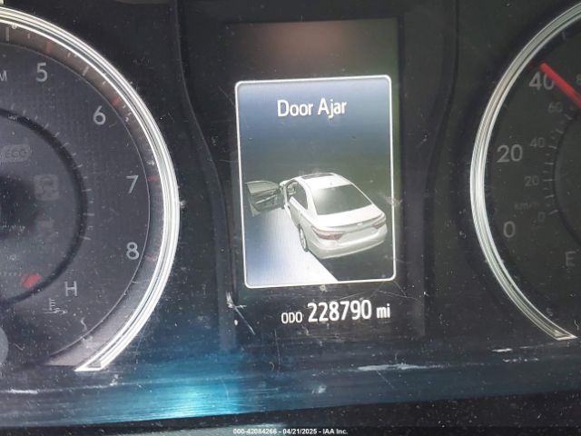 4T1BF1FK9GU221424 Toyota CAMRY SE