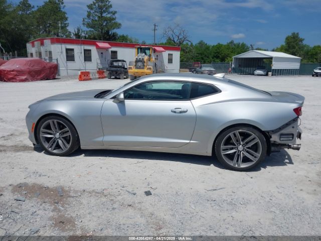 1G1FB1RSXJ0121174 Chevrolet Camaro 1lt