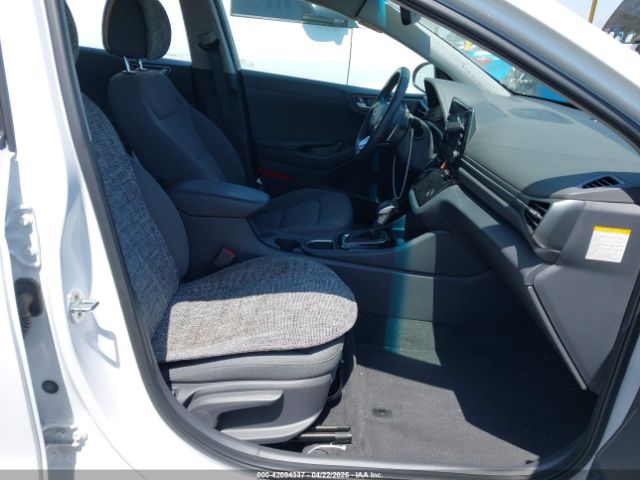 KMHC75LD7NU265630 Hyundai Ioniq Plug-in Hybrid Sel
