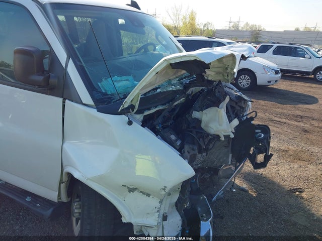 1GAZGPFG3L1177956 Chevrolet Express Passenger Rwd 3500 Extended Wheelbase Lt