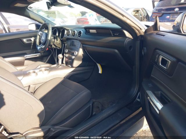 2021 FORD MUSTANG 1FA6P8TH0M5107683 Photo 4