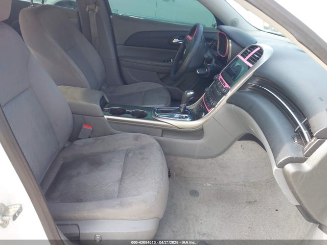 2013 CHEVROLET MALIBU 1G11B5SA1DF211818 Photo 4