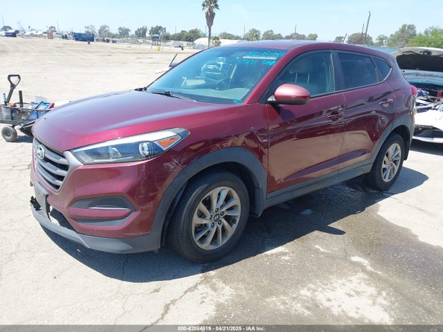KM8J23A41GU196420 Hyundai TUCSON SE