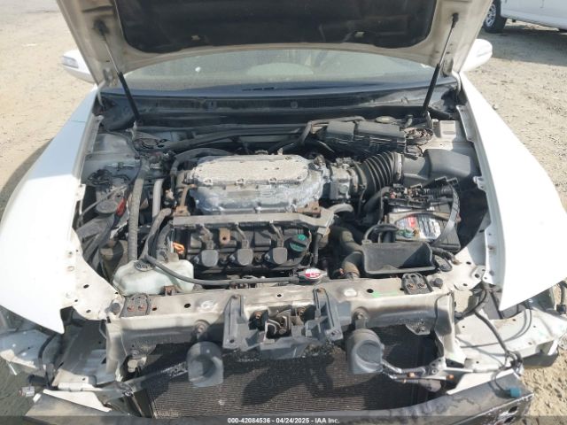2010 ACURA RL JH4KB2F69AC000054 Photo 9