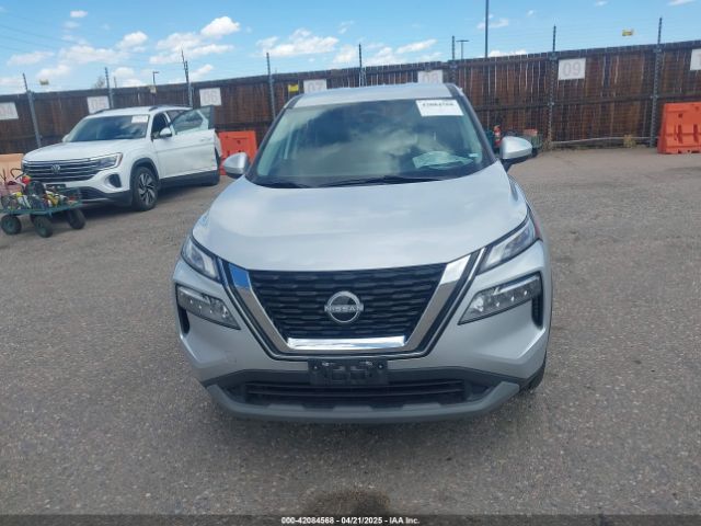 5N1BT3BA5PC836883 Nissan Rogue Sv Fwd
