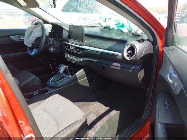 3KPF24AD4PE514738 KIA Forte Lxs
