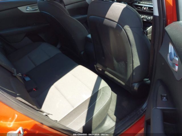 3KPF24AD4PE514738 KIA Forte Lxs