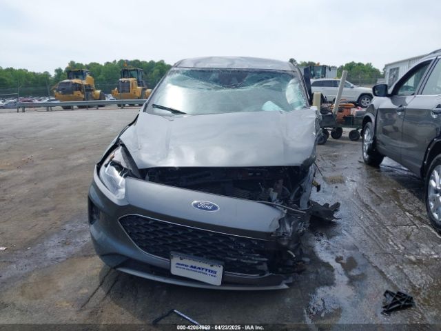 1FMCU9G63NUA63170 Ford ESCAPE SE