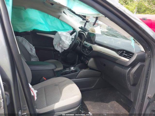 1FMCU9G63NUA63170 Ford ESCAPE SE