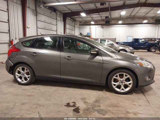 1FADP3K29EL399225 Ford FOCUS SE