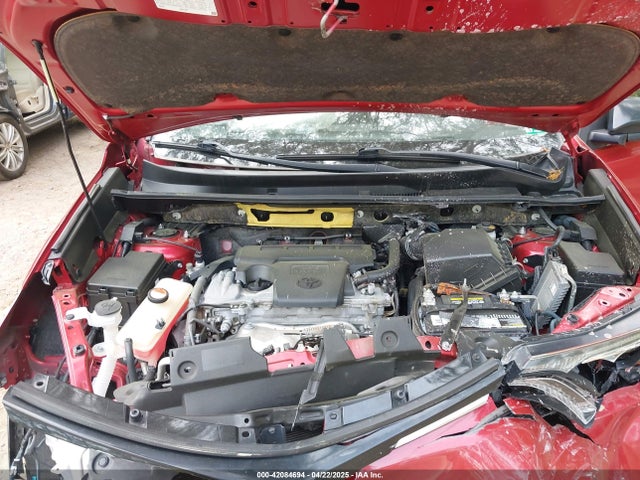 JTMZFREV4GJ062701 Toyota RAV4 LE