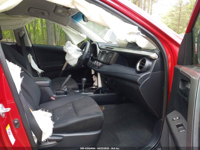 JTMZFREV4GJ062701 Toyota RAV4 LE