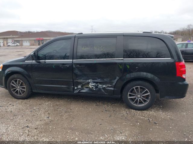 2C4RDGCG2HR611713 Dodge Grand Caravan Sxt