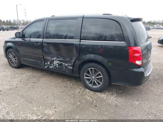 2C4RDGCG2HR611713 Dodge Grand Caravan Sxt