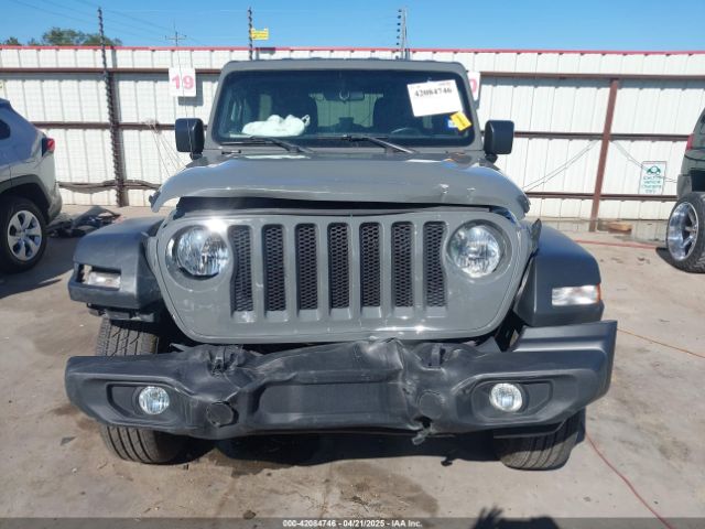1C4HJXDGXJW280475 Jeep Wrangler Unlimited Sport S 4x4