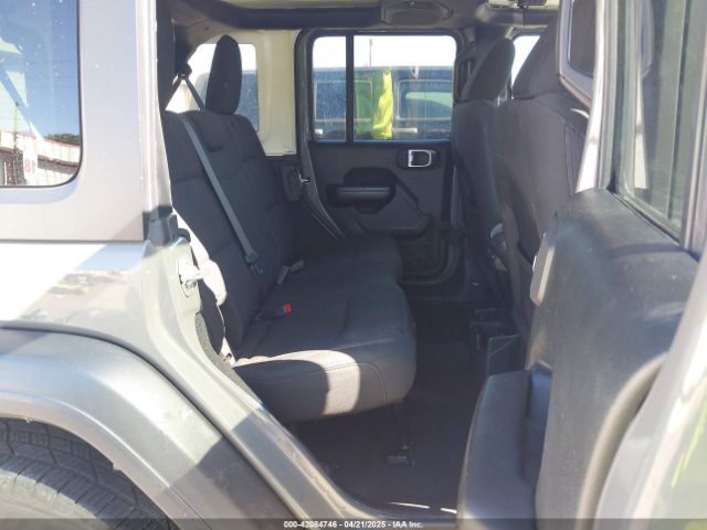 1C4HJXDGXJW280475 Jeep Wrangler Unlimited Sport S 4x4